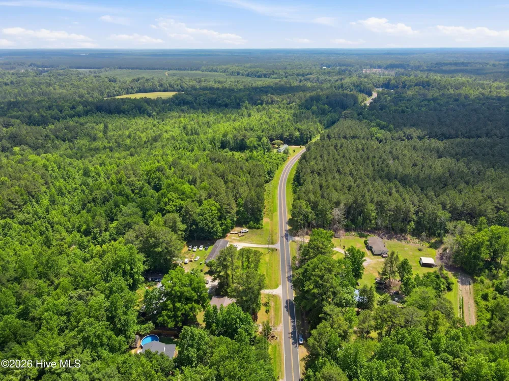 1228 Core Point Road Blounts Creek, NC 27814