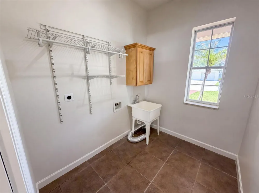 375 NORA AVENUE Merritt Island, FL 32952