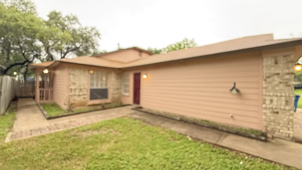 11945 Sunhillow Bend #B Austin, TX 78758