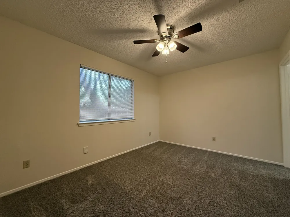 11945 Sunhillow Bend #B Austin, TX 78758