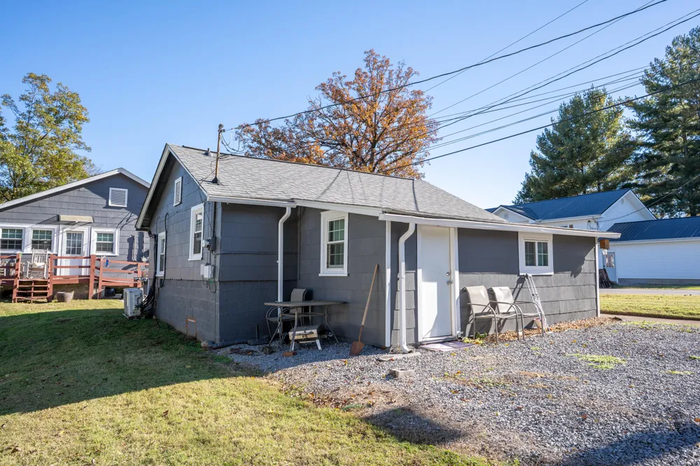 618 Elm Avenue South Pittsburg, TN 37380