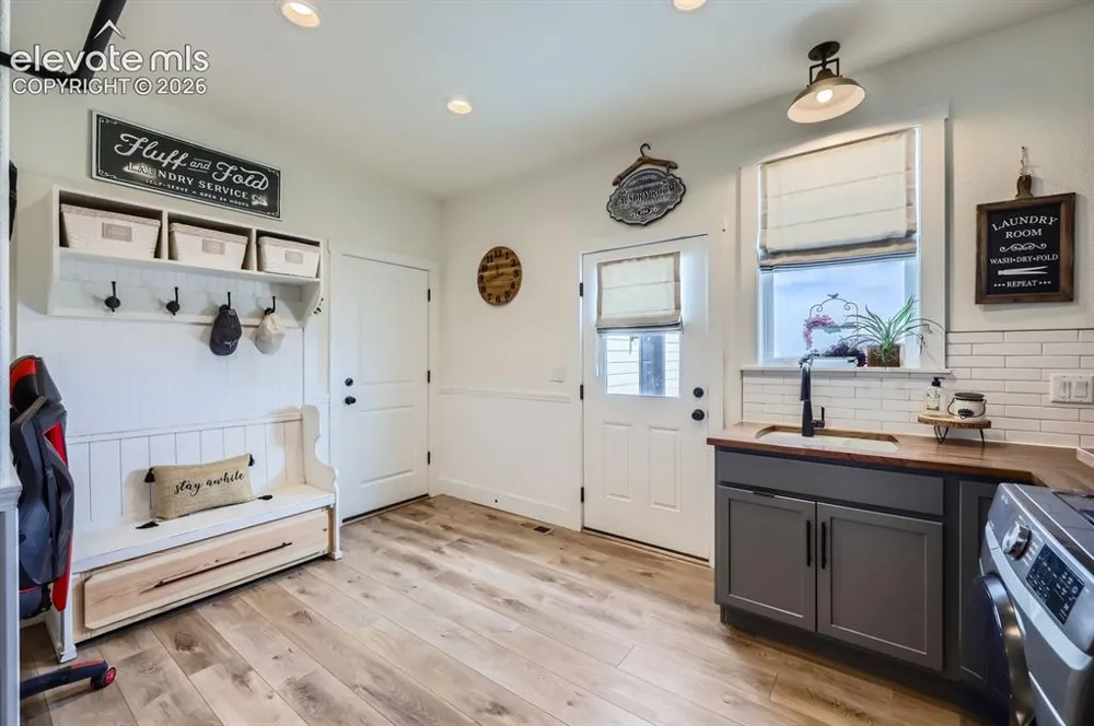 8735 Palomino Ridge View Peyton, CO 80831