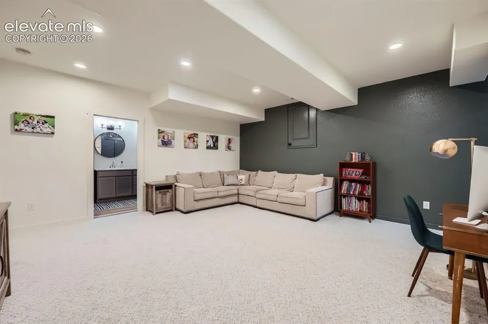 8735 Palomino Ridge View Peyton, CO 80831