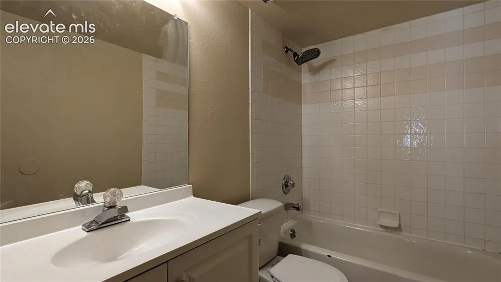 6660 W Dublin Loop Colorado Springs, CO 80918