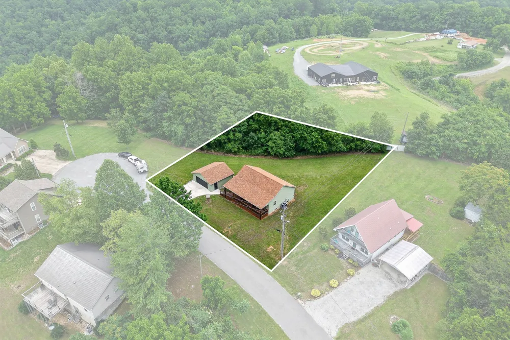 240 Dillon Ln Baxter, TN 38544