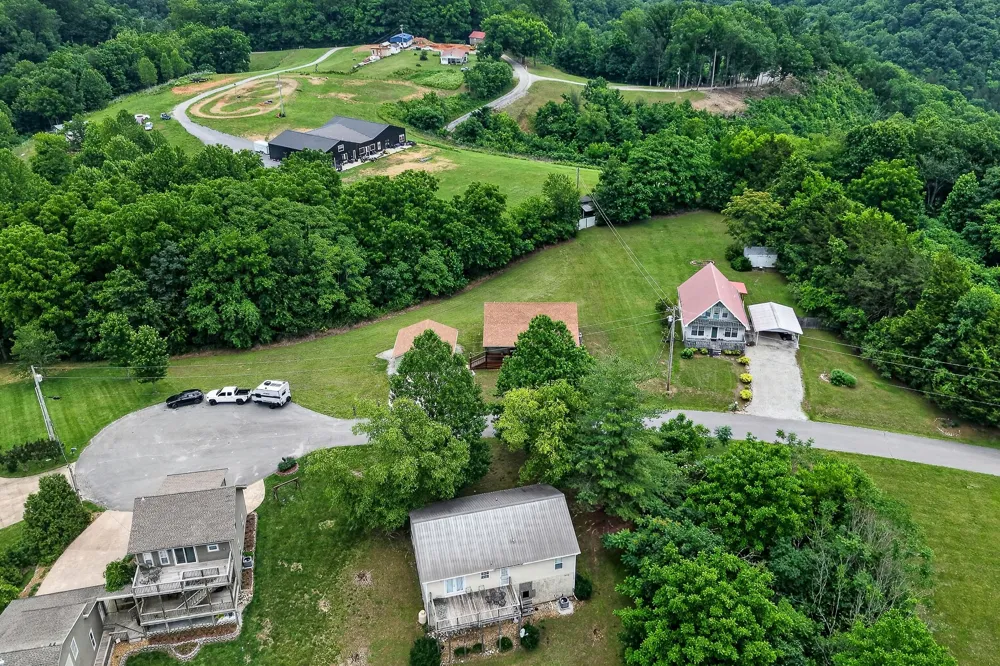 240 Dillon Ln Baxter, TN 38544