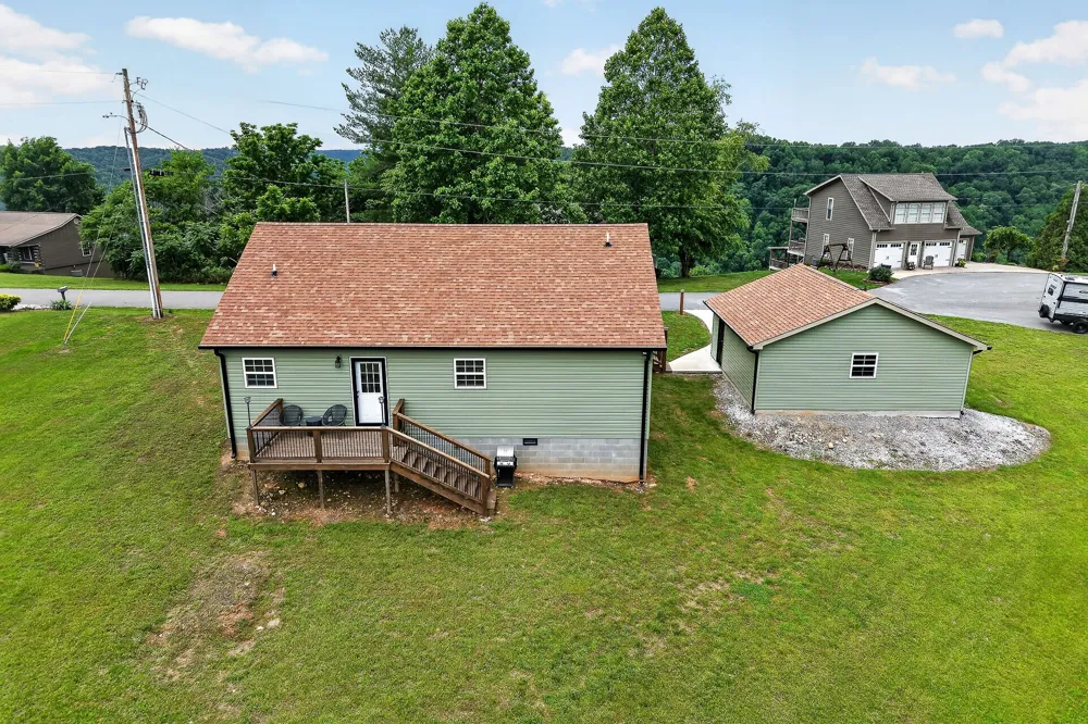 240 Dillon Ln Baxter, TN 38544
