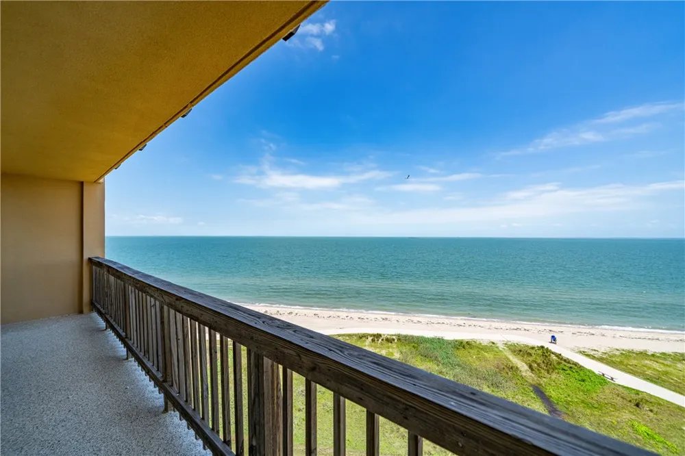 4000 Surfside Boulevard #703 Corpus Christi, TX 78402