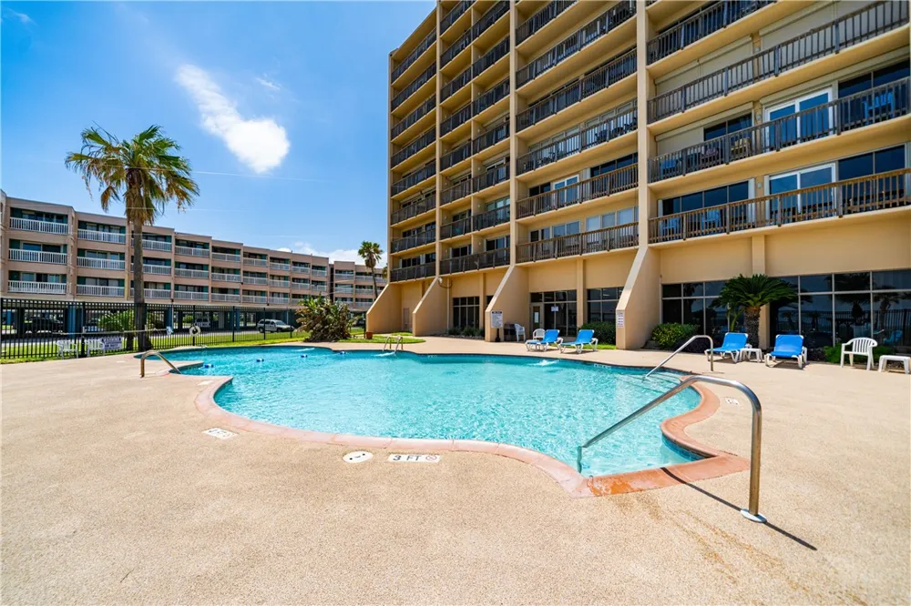 4000 Surfside Boulevard #703 Corpus Christi, TX 78402