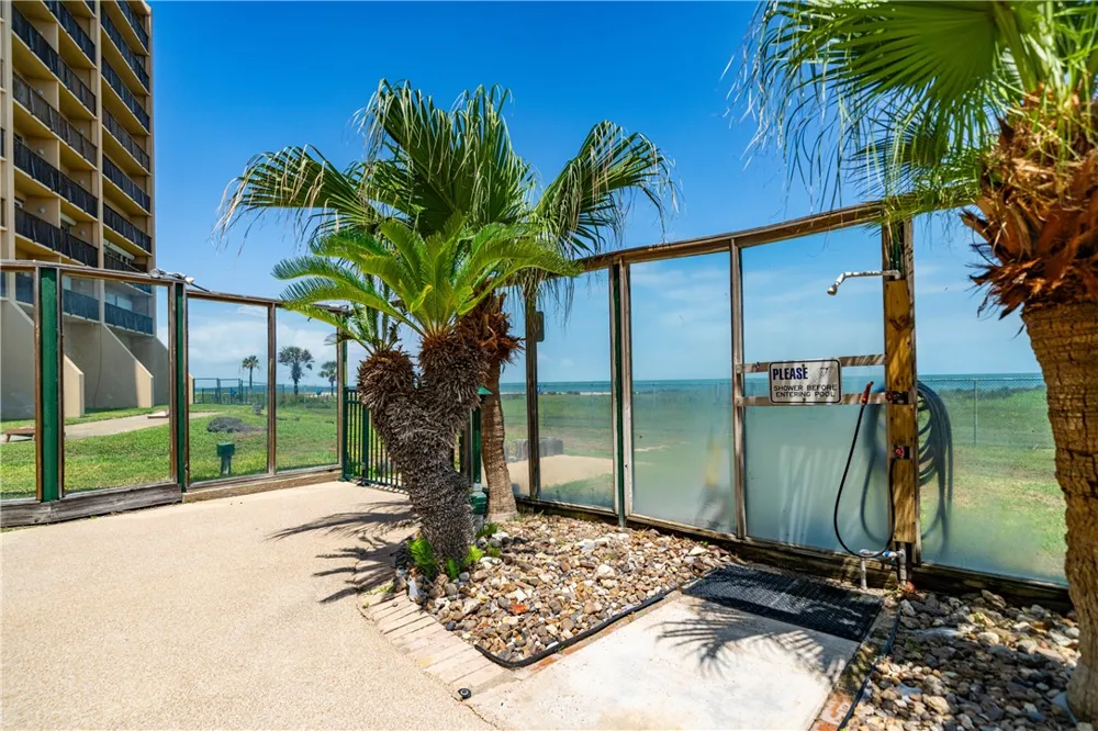 4000 Surfside Boulevard #703 Corpus Christi, TX 78402