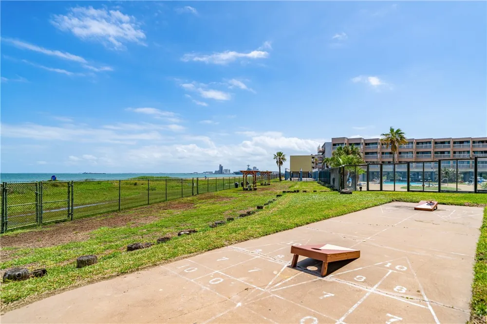 4000 Surfside Boulevard #703 Corpus Christi, TX 78402