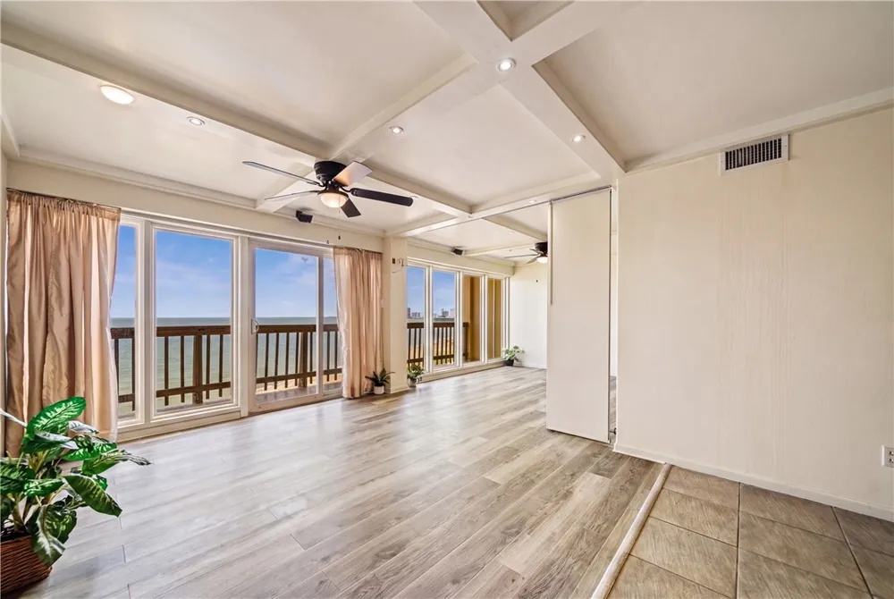 4000 Surfside Boulevard #703 Corpus Christi, TX 78402