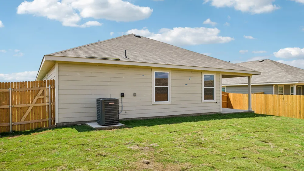 212 Gilmer Lane Buda, TX 78610