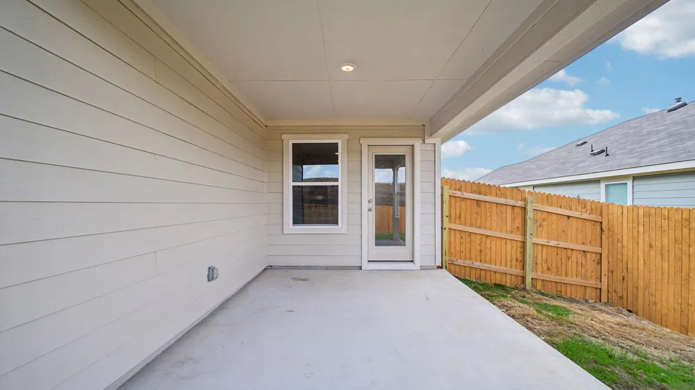212 Gilmer Lane Buda, TX 78610