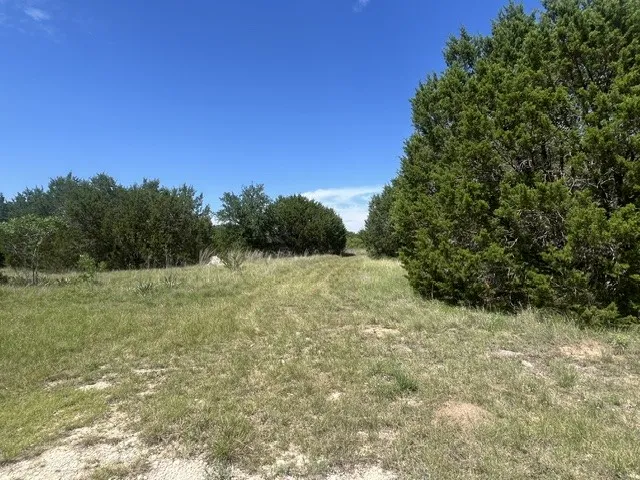 707 County Road 426 Purmela, TX 76566