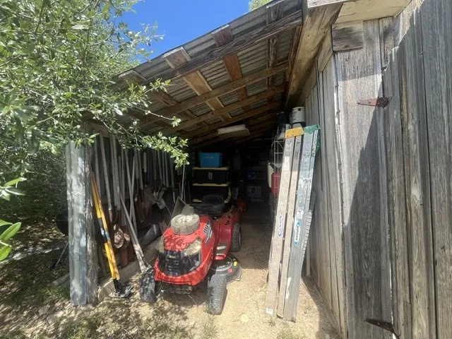 707 County Road 426 Purmela, TX 76566