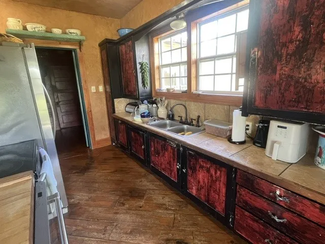 707 County Road 426 Purmela, TX 76566
