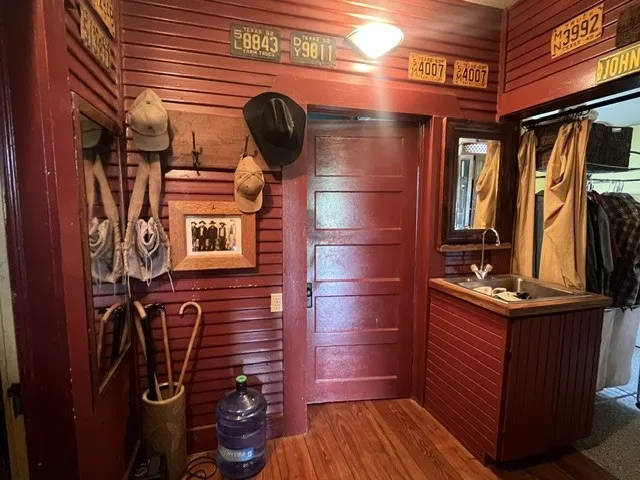 707 County Road 426 Purmela, TX 76566