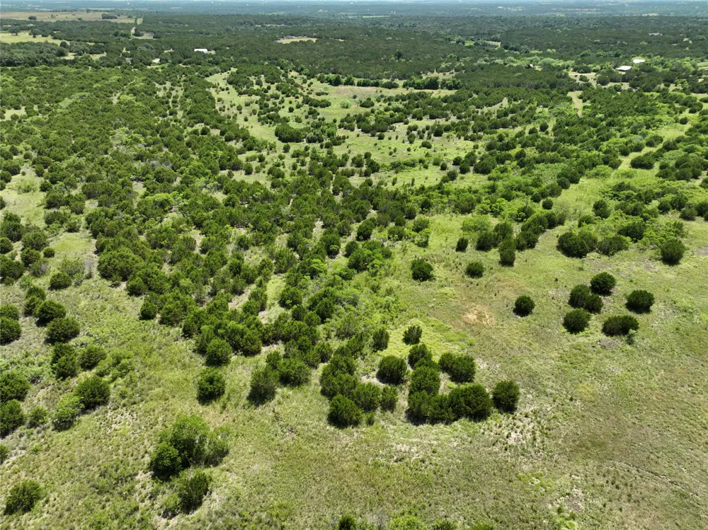 707 County Road 426 Purmela, TX 76566
