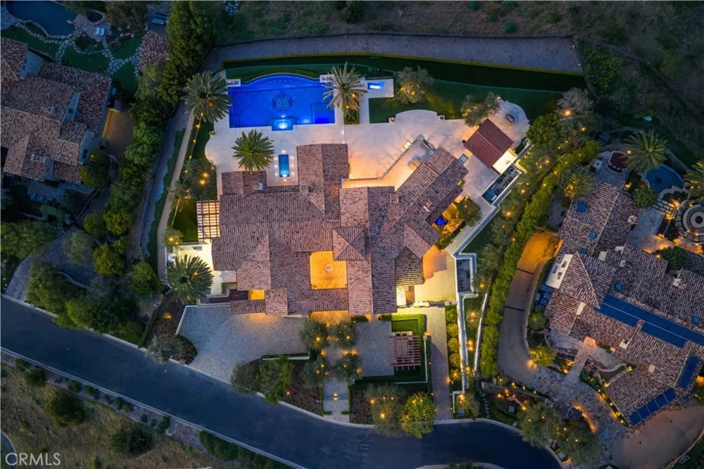 76 Golden Eagle Irvine, CA 92603