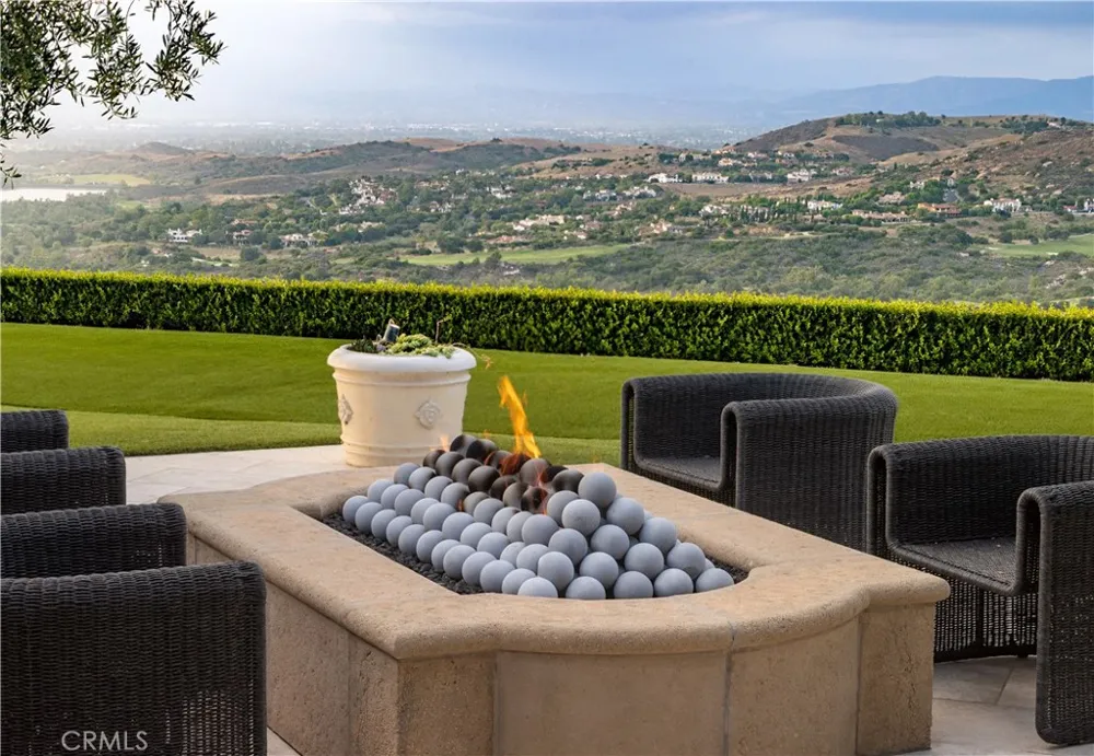 76 Golden Eagle Irvine, CA 92603