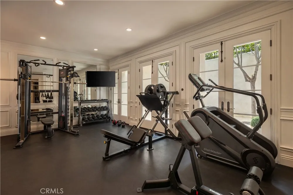 76 Golden Eagle Irvine, CA 92603
