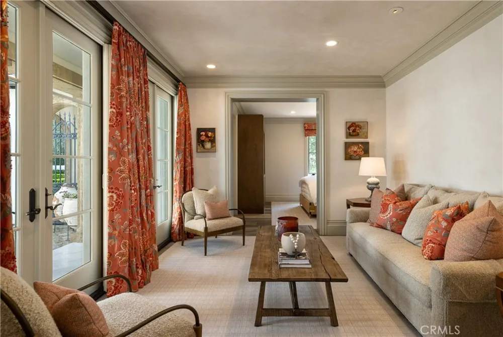 76 Golden Eagle Irvine, CA 92603