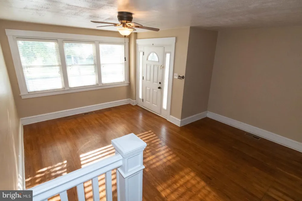 335 STUART AVENUE Downingtown, PA 19335
