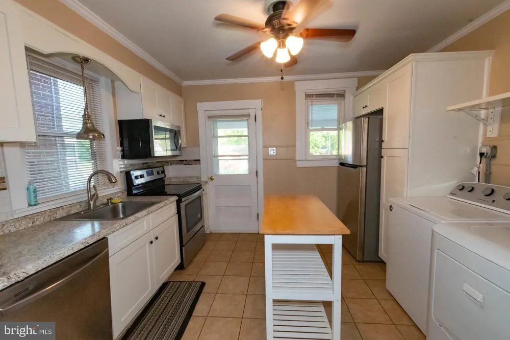 335 STUART AVENUE Downingtown, PA 19335
