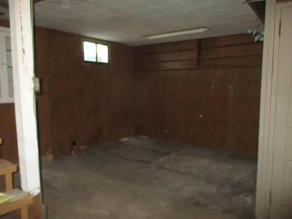 621 Wright Street Breckenridge Village, MI 48615