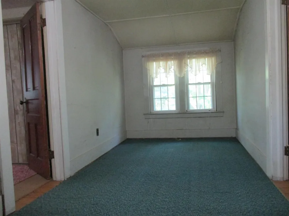 621 Wright Street Breckenridge Village, MI 48615