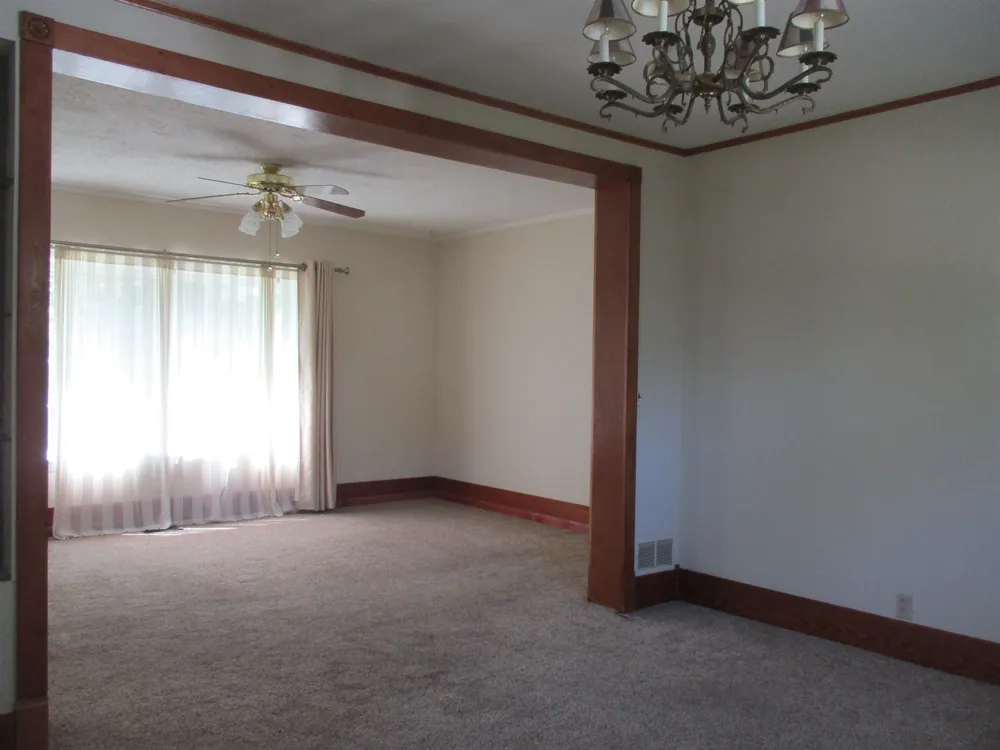 621 Wright Street Breckenridge Village, MI 48615
