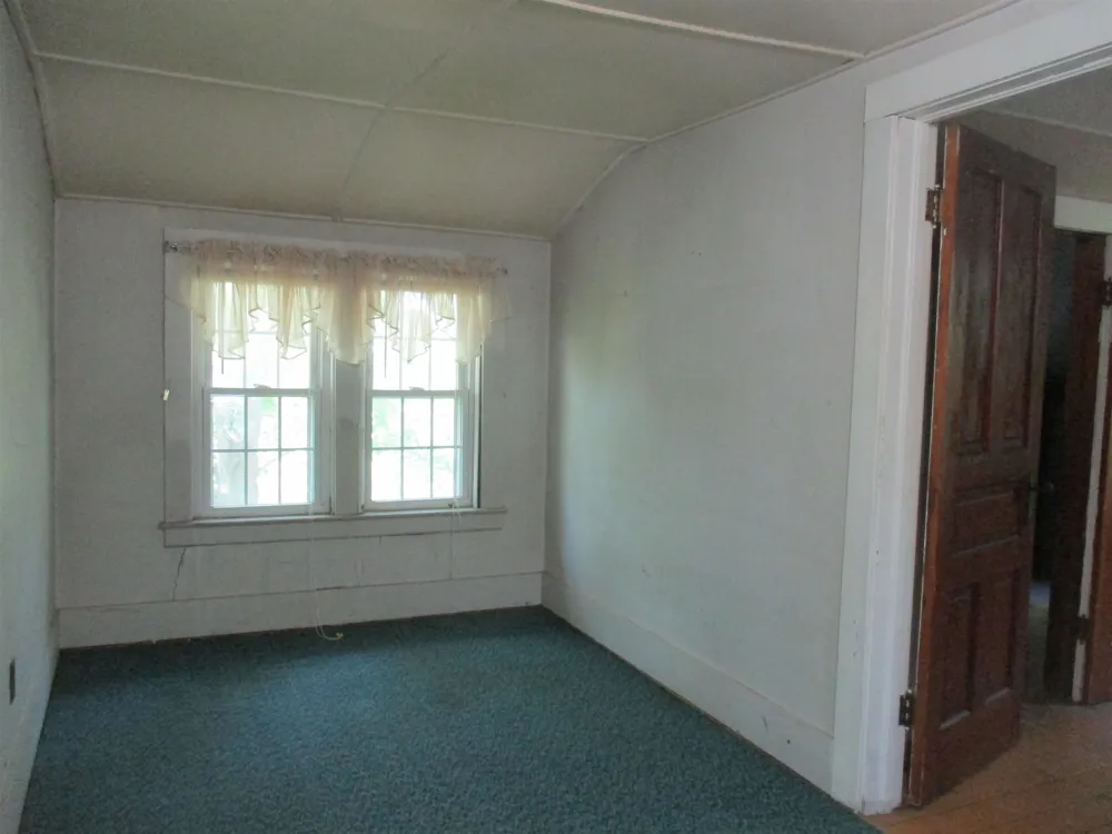 621 Wright Street Breckenridge Village, MI 48615