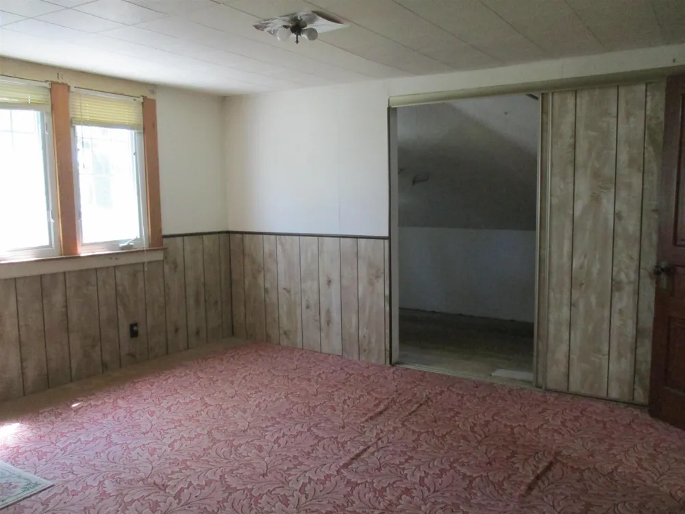 621 Wright Street Breckenridge Village, MI 48615