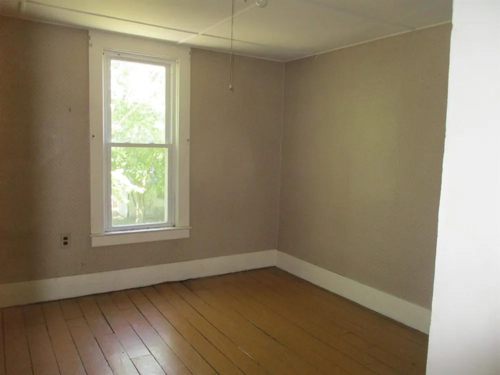 621 Wright Street Breckenridge Village, MI 48615