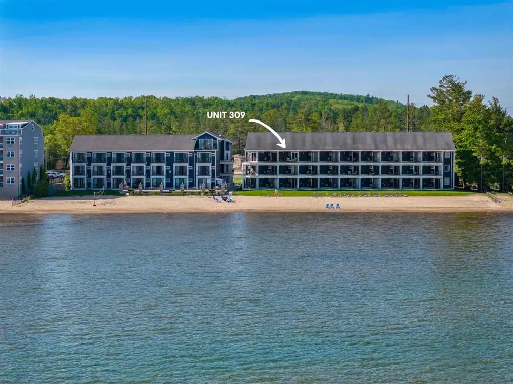 2211 US-131 N East Bay Township, MI 49686