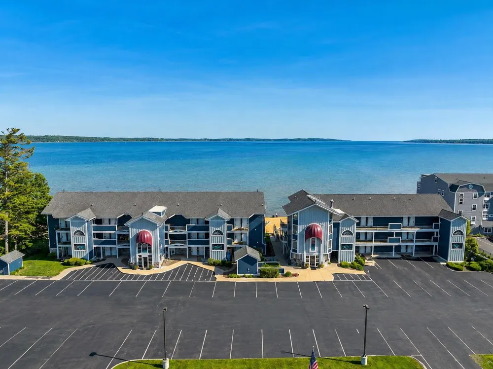2211 US-131 N East Bay Township, MI 49686