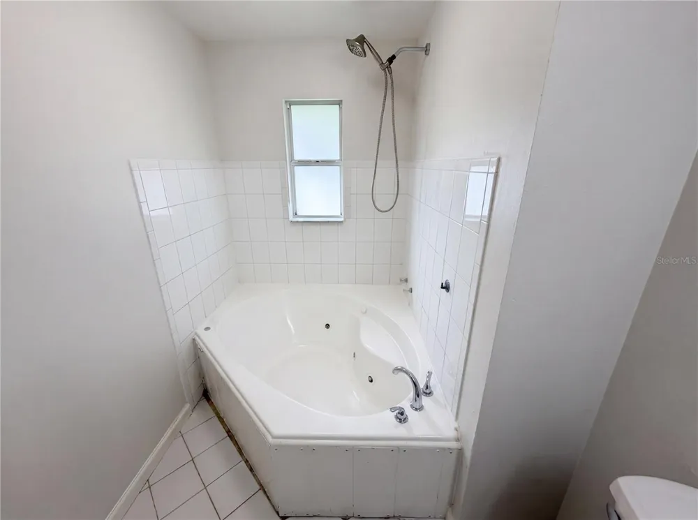 1057 LAKEMOOR BOULEVARD Rockledge, FL 32955