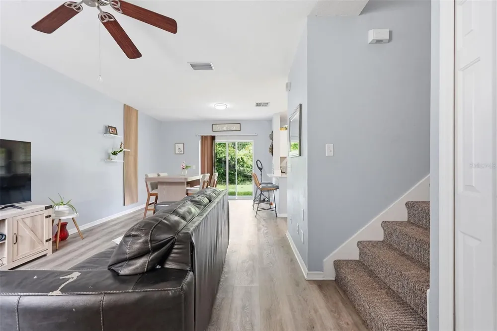 1250 CHARLESWORTH DRIVE Wesley Chapel, FL 33543