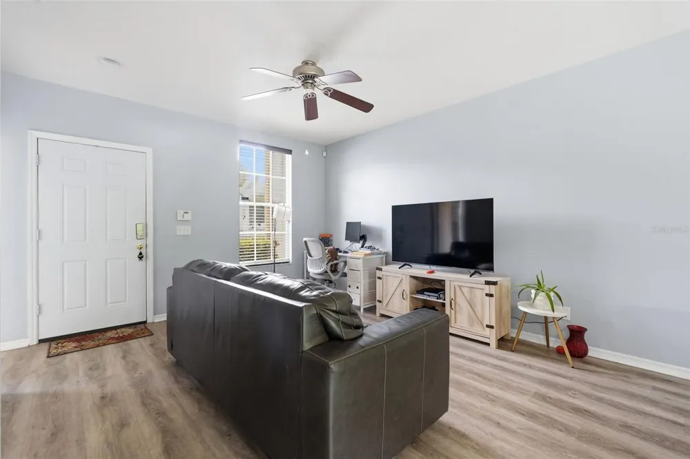 1250 CHARLESWORTH DRIVE Wesley Chapel, FL 33543