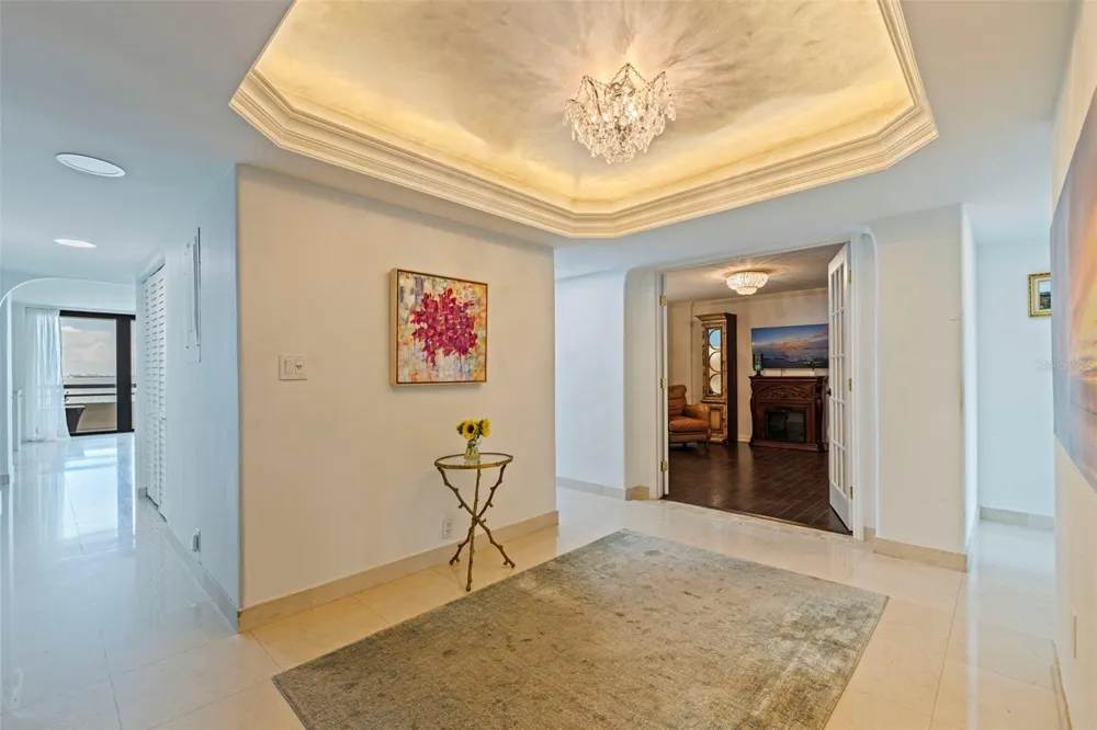 5700 MARINER STREET #702 & 703 Tampa, FL 33609