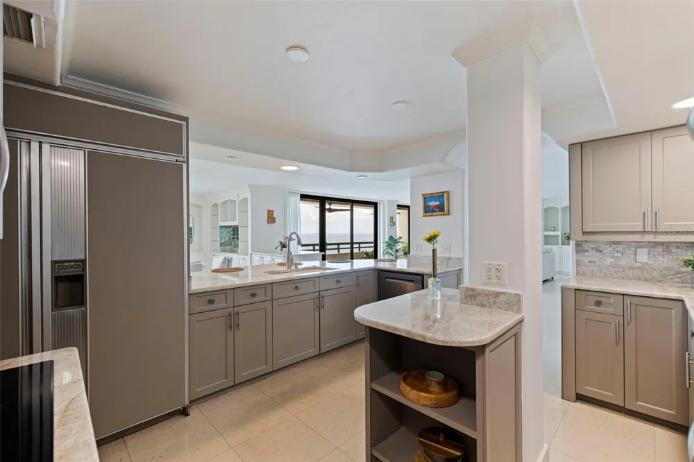 5700 MARINER STREET #702 & 703 Tampa, FL 33609