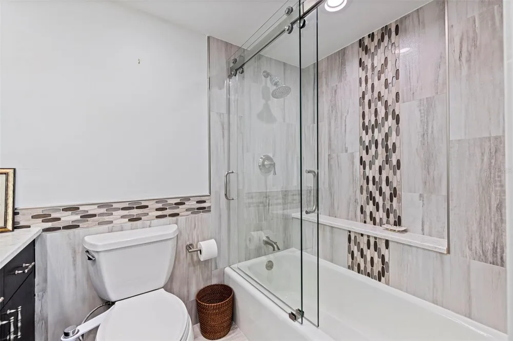 5700 MARINER STREET #702 & 703 Tampa, FL 33609