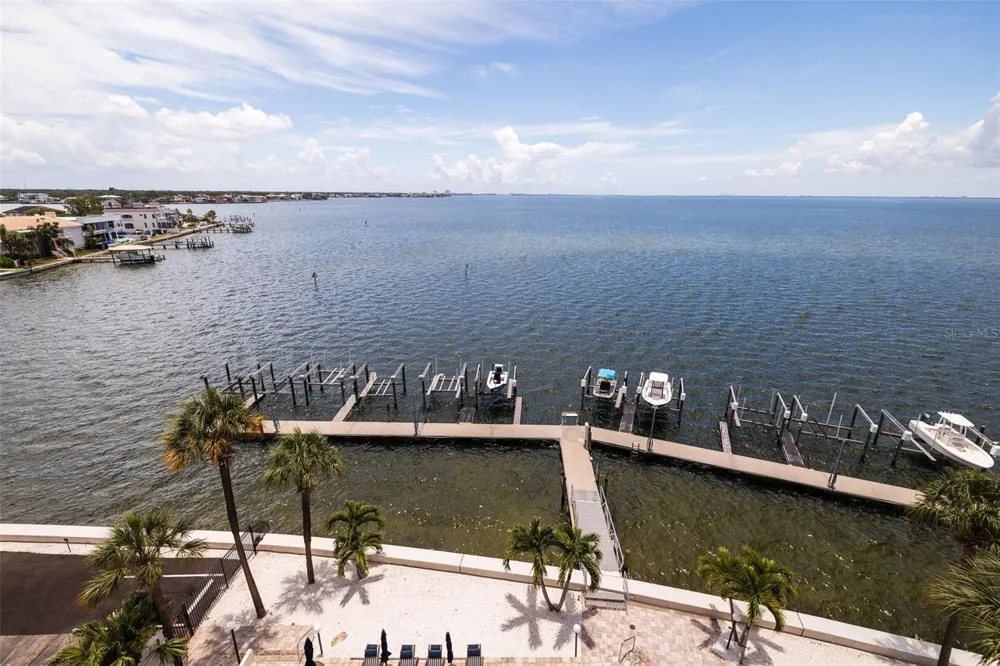 5700 MARINER STREET #702 & 703 Tampa, FL 33609