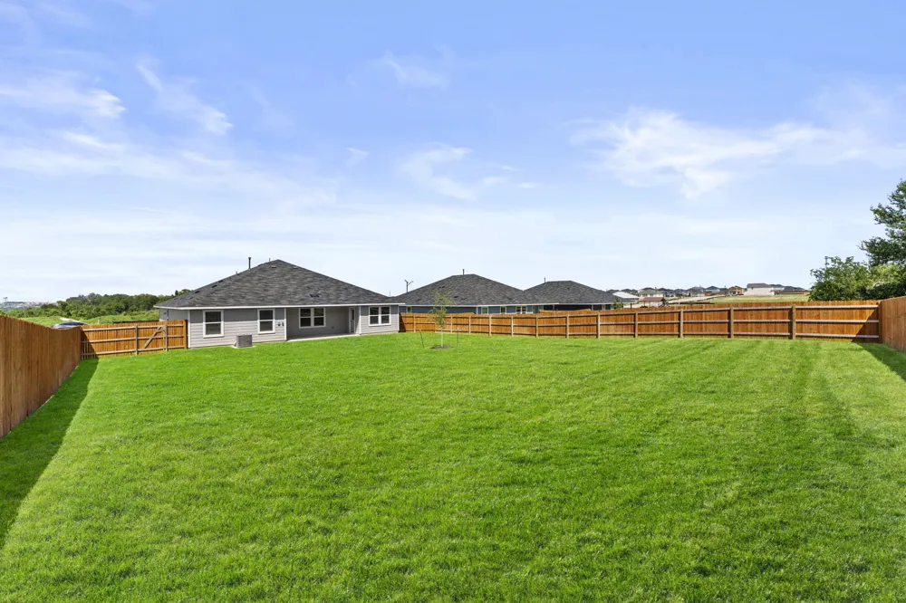 663 Ebbsfleet Drive Uhland, TX 78640