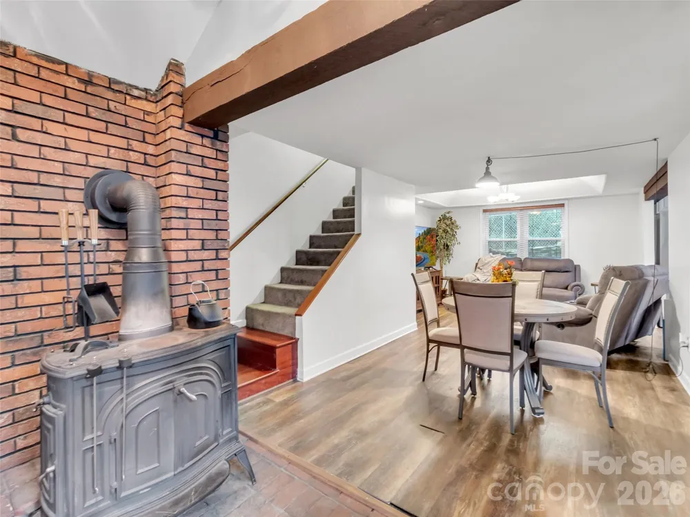 126 Arrowwood Way Canton, NC 28716