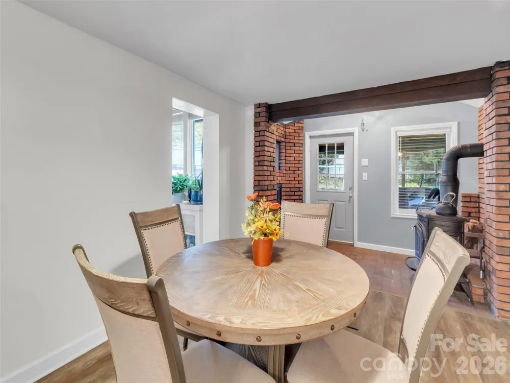 126 Arrowwood Way Canton, NC 28716