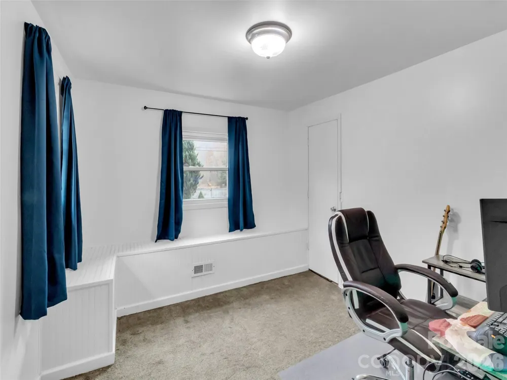 126 Arrowwood Way Canton, NC 28716
