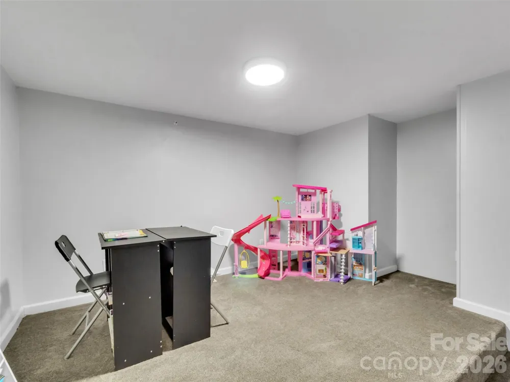126 Arrowwood Way Canton, NC 28716