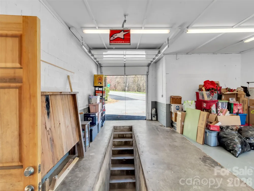 126 Arrowwood Way Canton, NC 28716